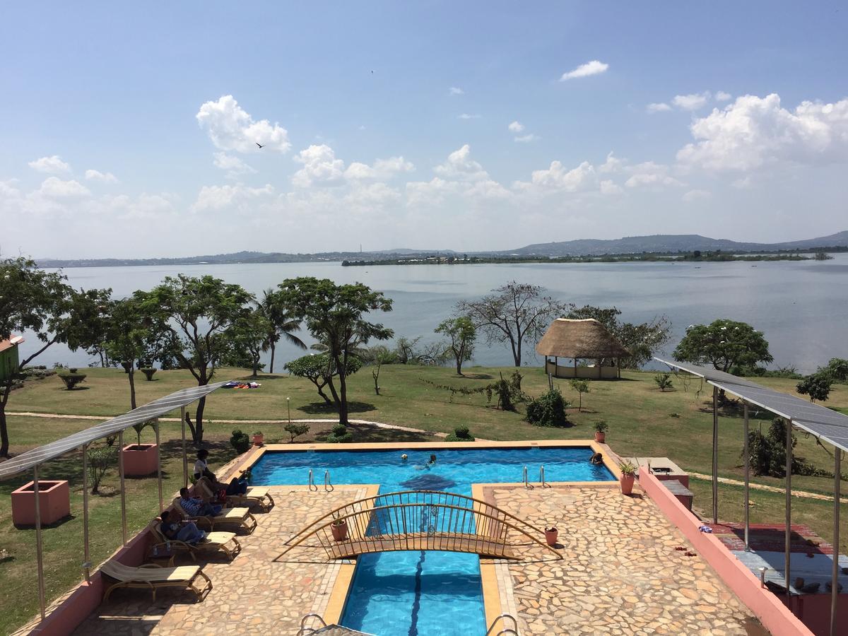 Villa Samuka Island Retreat à Jinja Extérieur photo
