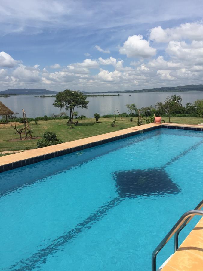 Villa Samuka Island Retreat à Jinja Extérieur photo