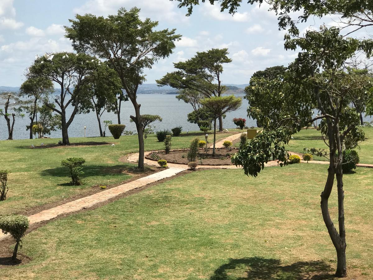 Villa Samuka Island Retreat à Jinja Extérieur photo