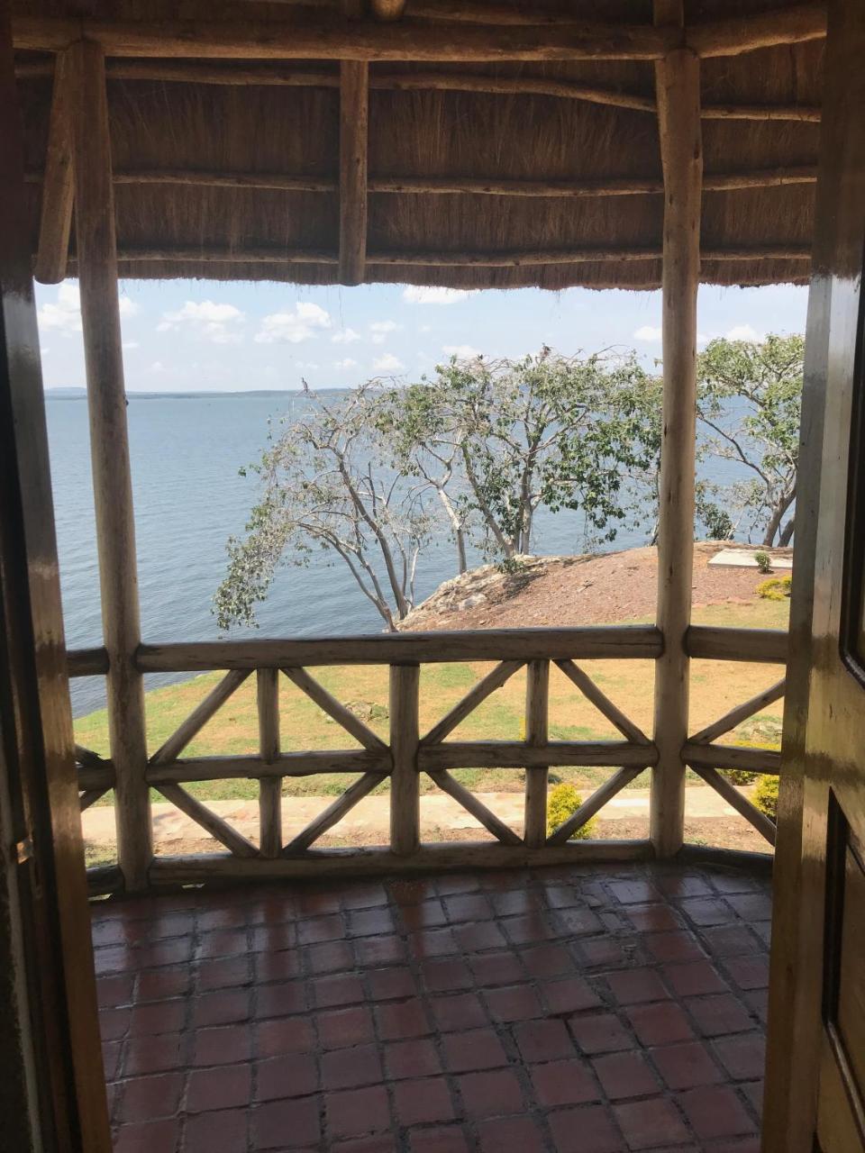 Villa Samuka Island Retreat à Jinja Extérieur photo