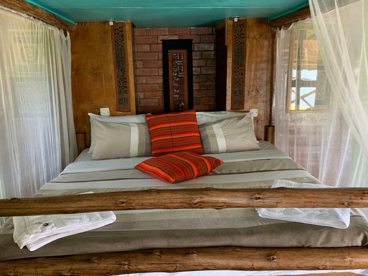 Villa Samuka Island Retreat à Jinja Extérieur photo